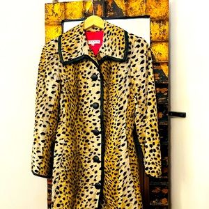 Authentic TRINA TURK gorgeous! Stylish  Coat